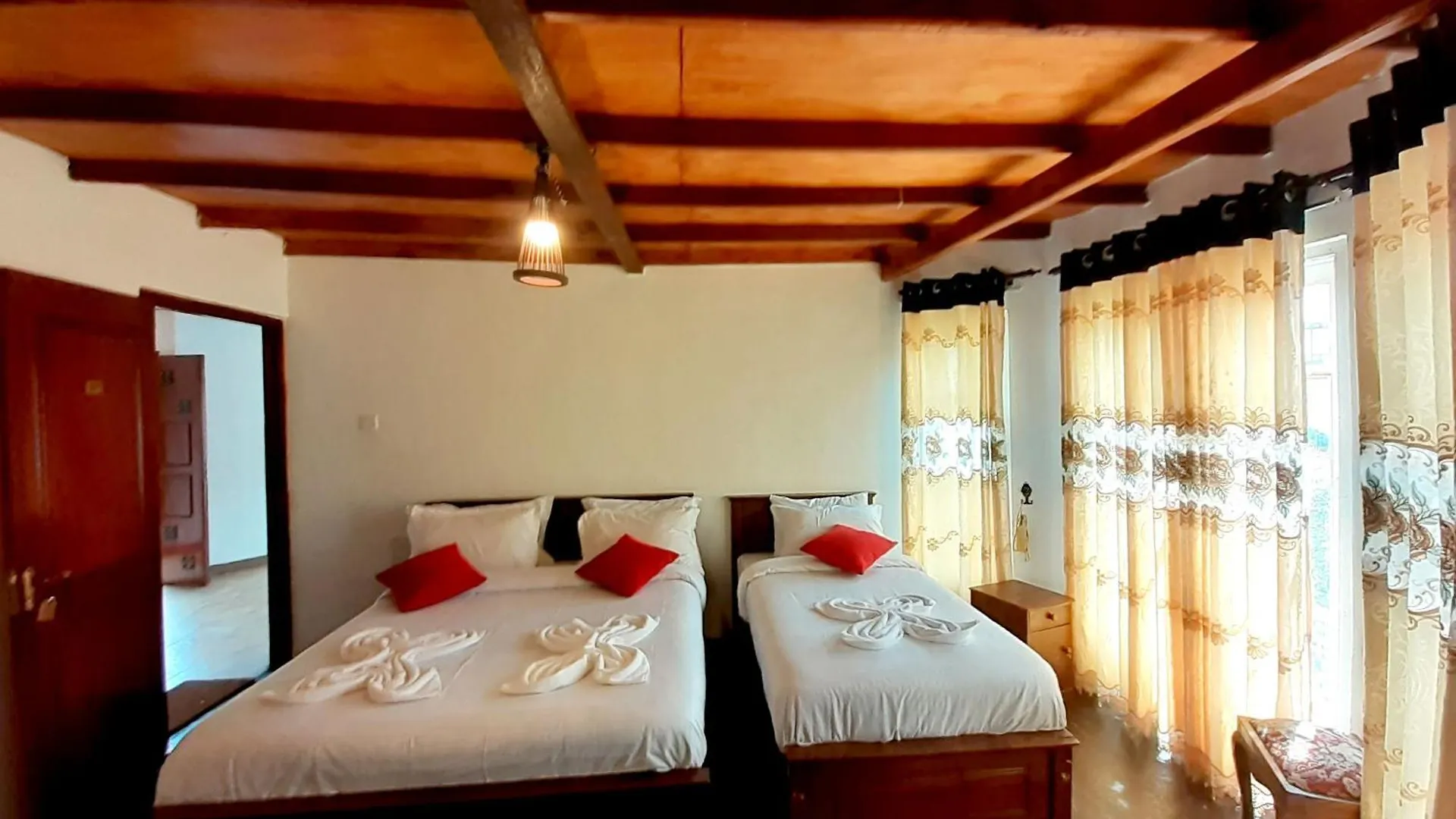 J J S Hotel Rooms & Villa Nuwaraeliya Nuwara Eliya