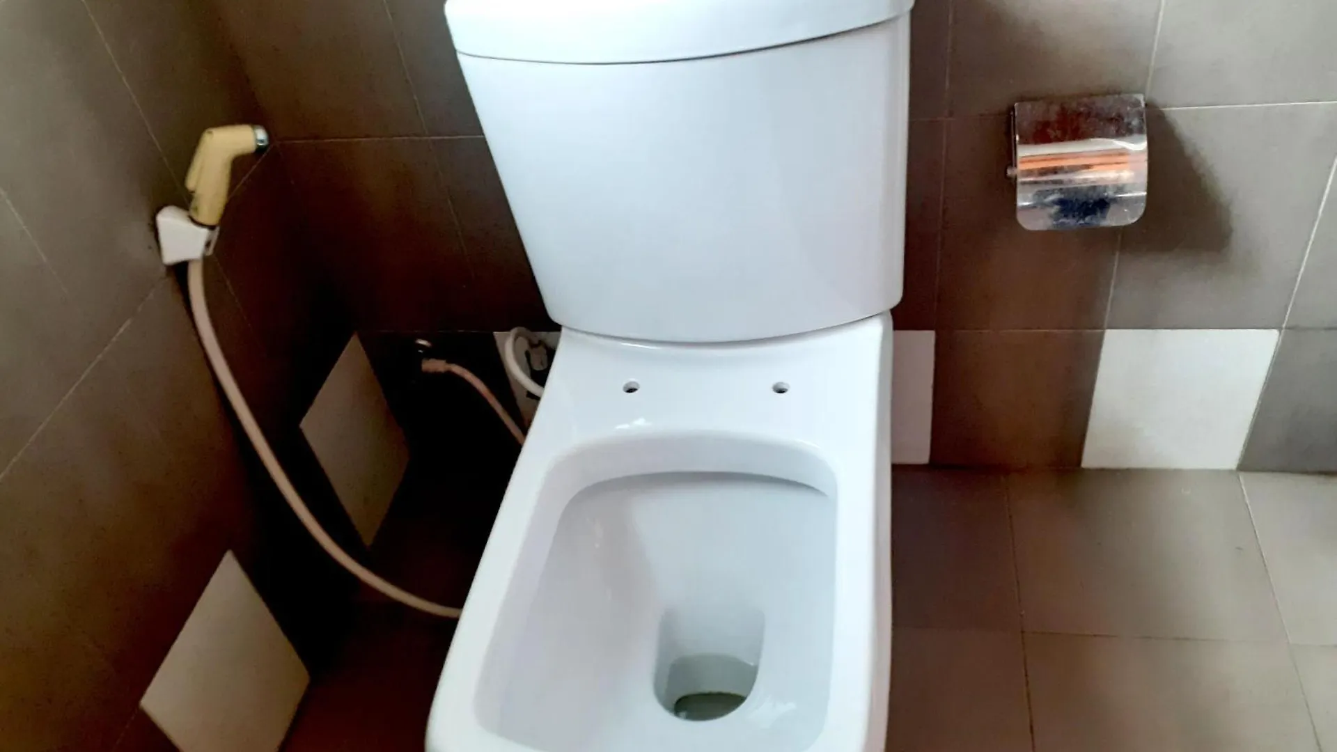 J J S Hotel Rooms & Villa Nuwaraeliya Nuwara Eliya Guest house
