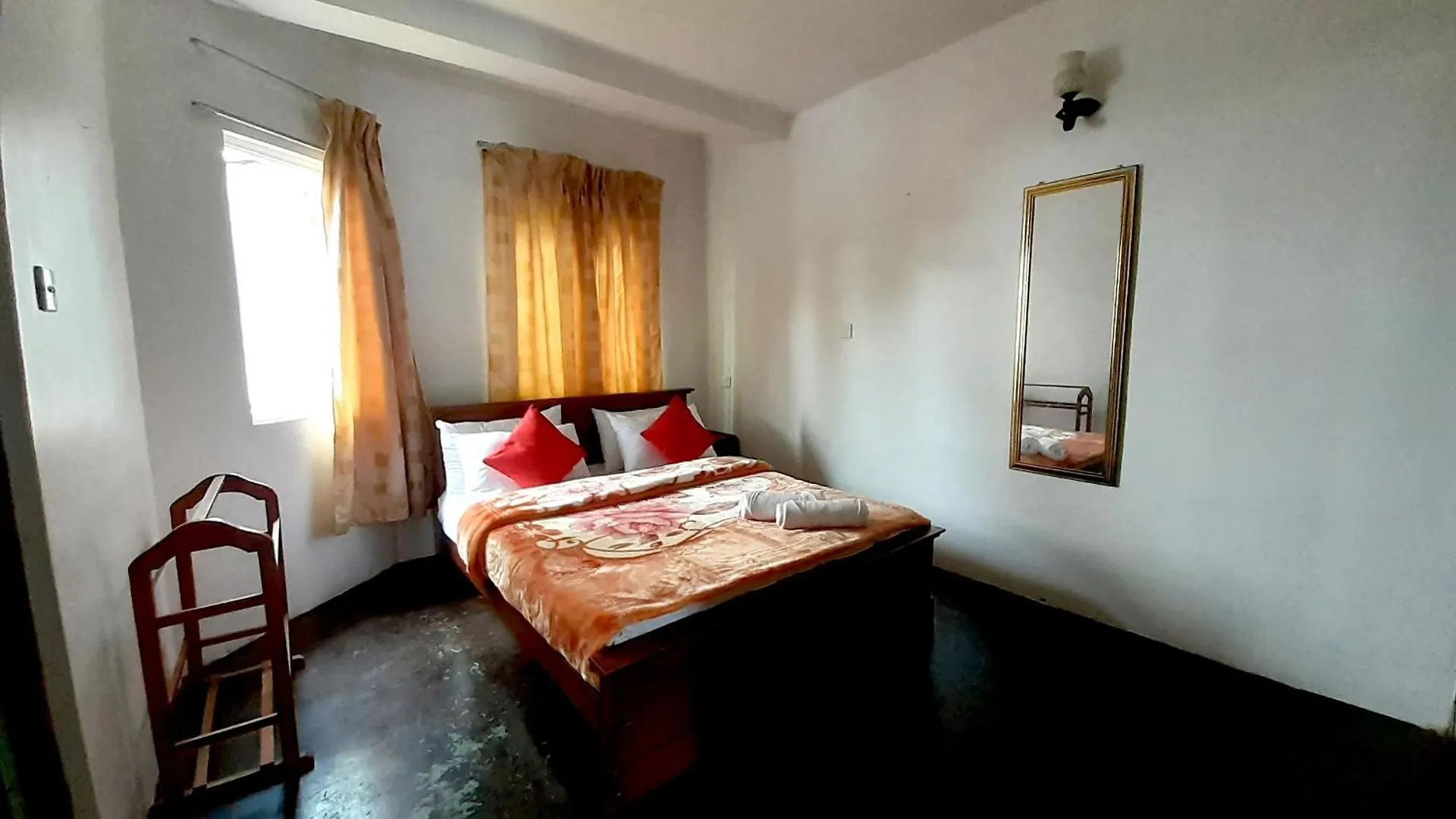 J J S Hotel Rooms & Villa Nuwaraeliya Nuwara Eliya Guest house