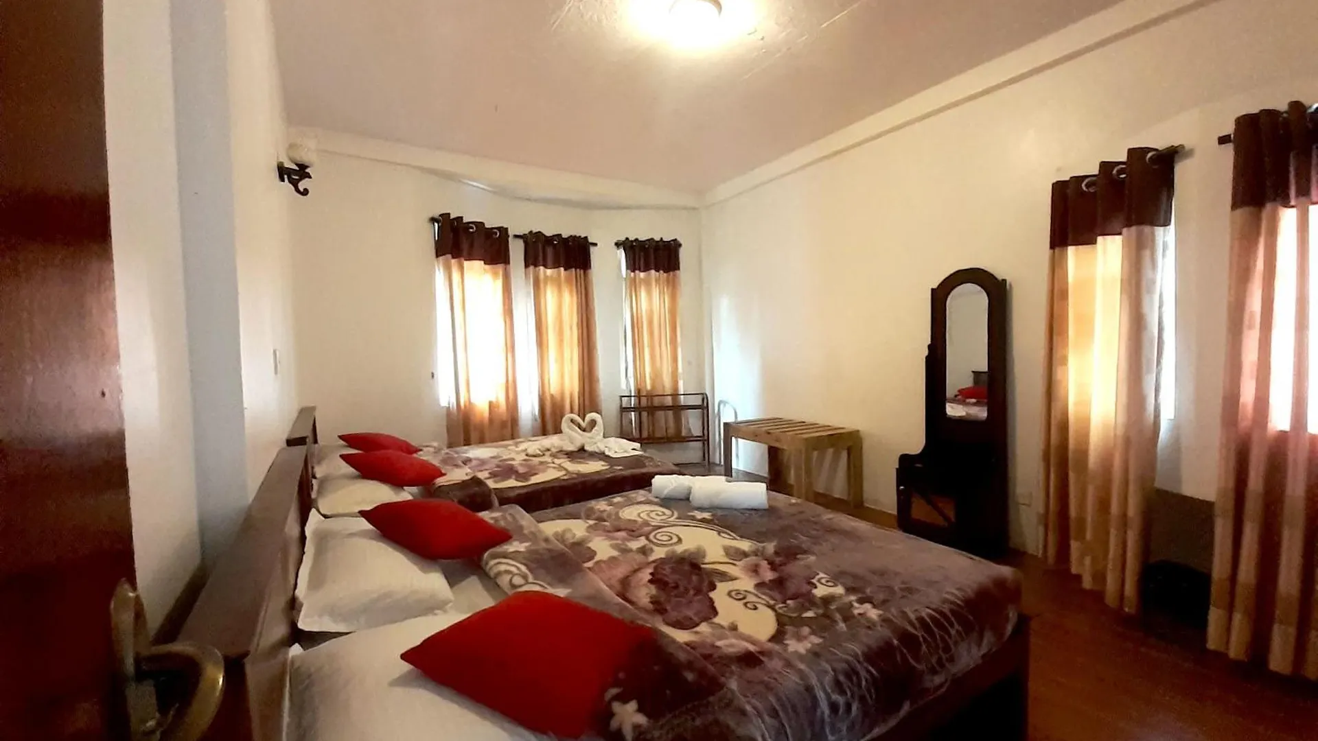 J J S Hotel Rooms & Villa Nuwaraeliya Nuwara Eliya Guest house