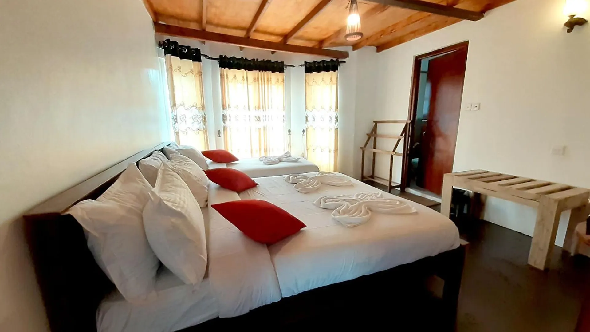 J J S Hotel Rooms & Villa Nuwaraeliya Nuwara Eliya Sri Lanka