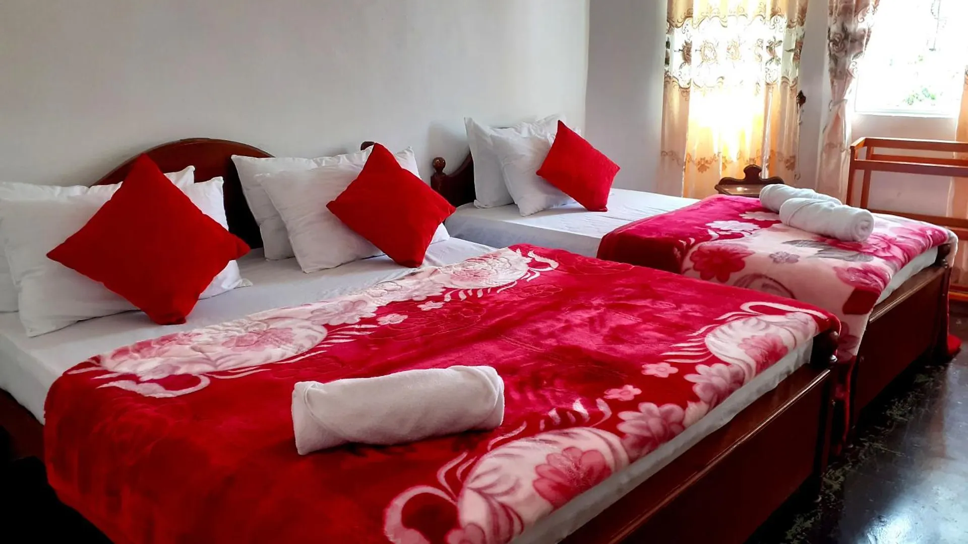 J J S Hotel Rooms & Villa Nuwaraeliya Nuwara Eliya Guest house