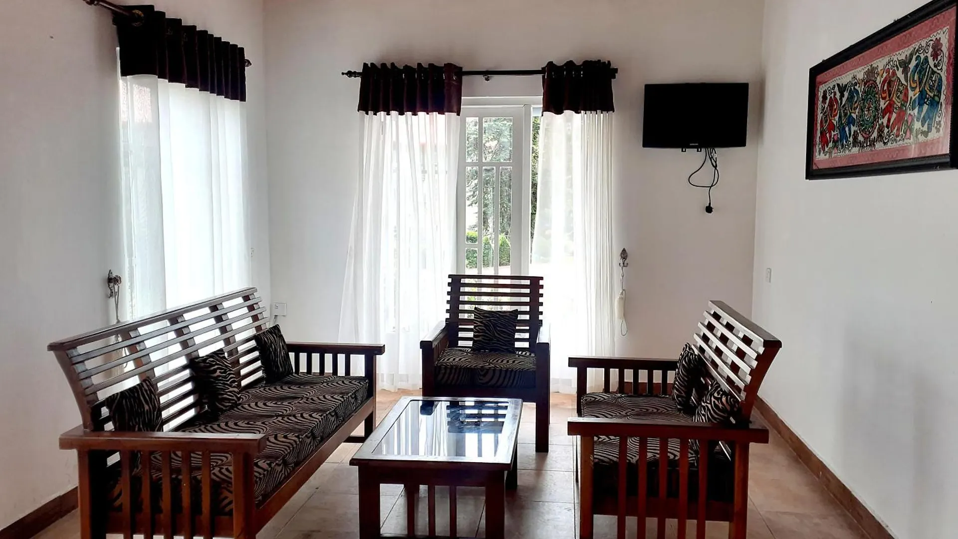 Guest house J J S Hotel Rooms & Villa Nuwaraeliya Nuwara Eliya Sri Lanka