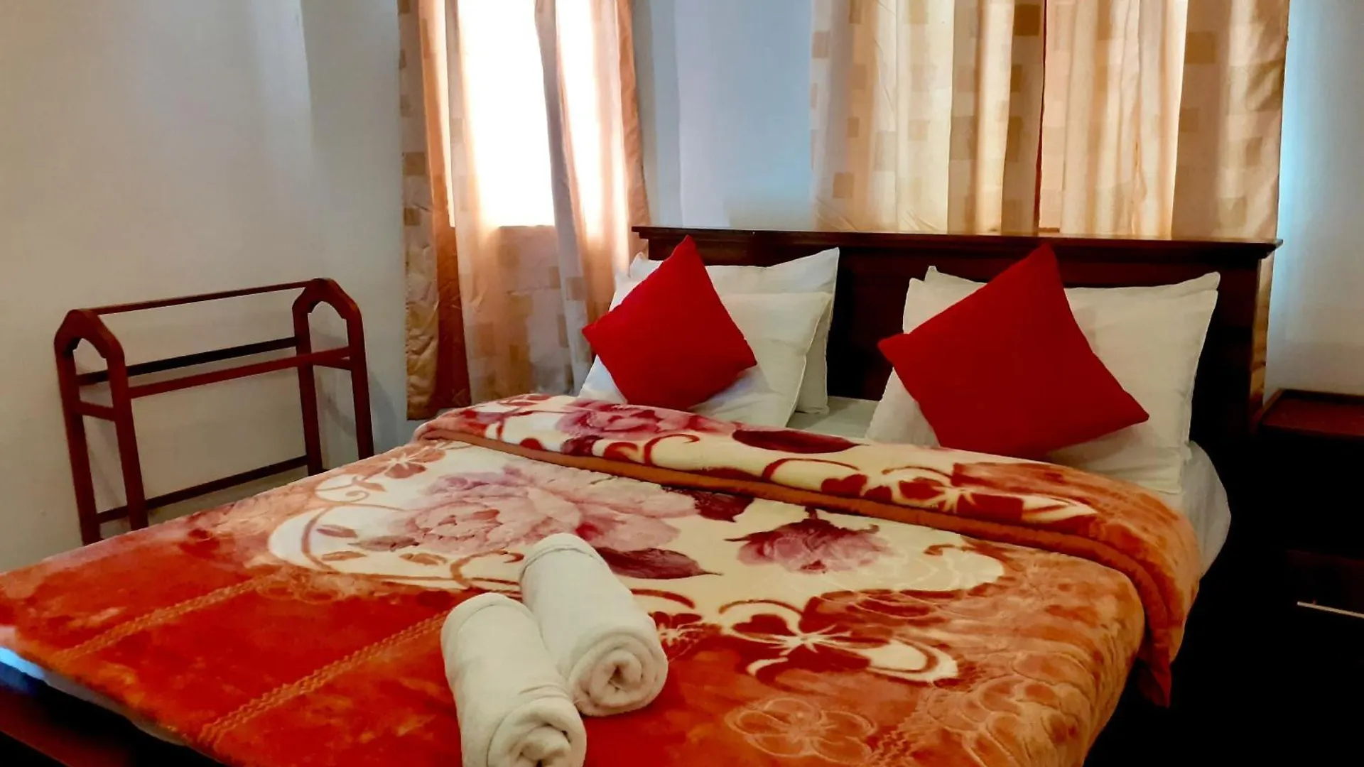 J J S Hotel Rooms & Villa Nuwaraeliya Nuwara Eliya 0*,