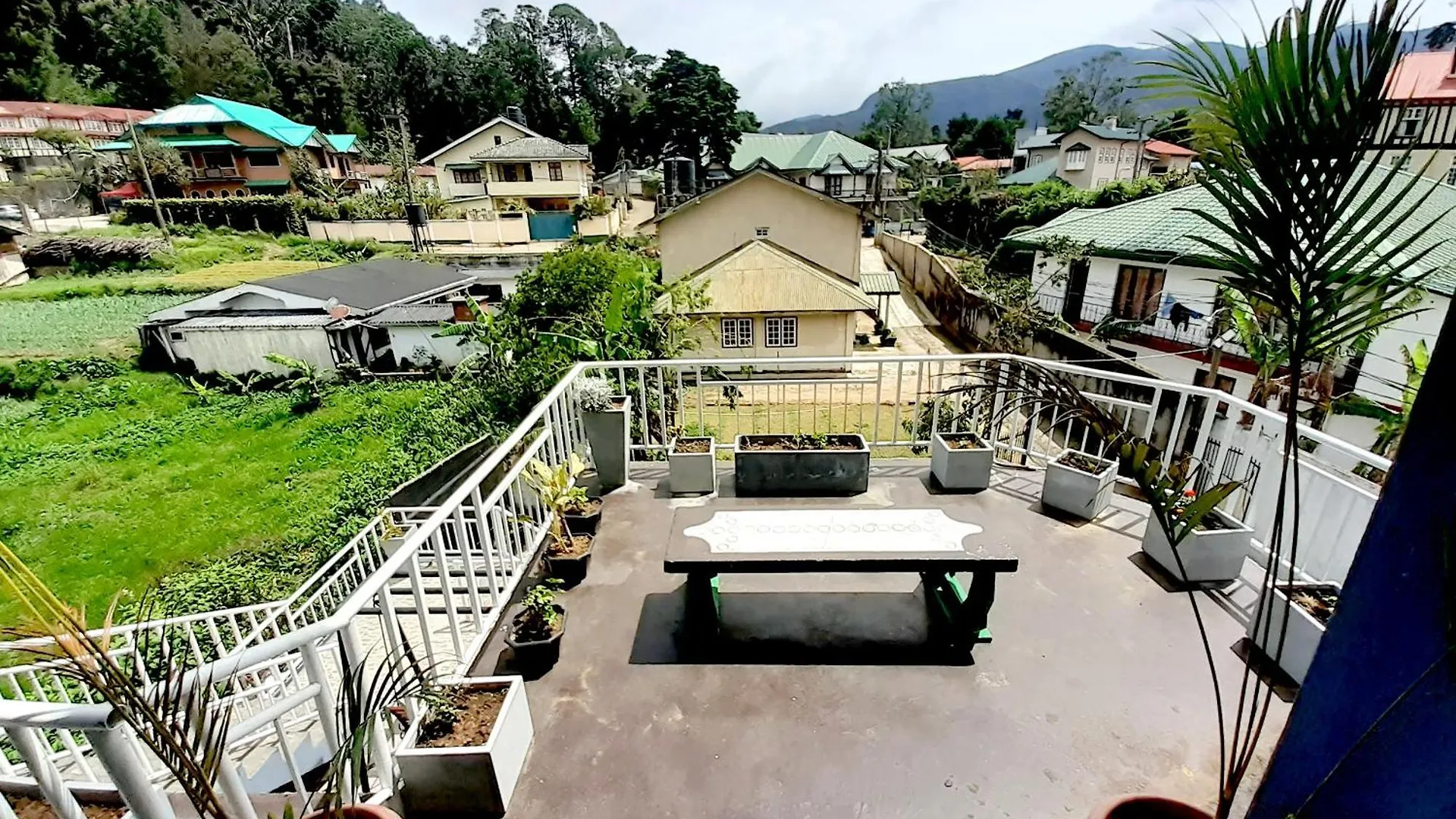 J J S Hotel Rooms & Villa Nuwaraeliya Nuwara Eliya Guest house