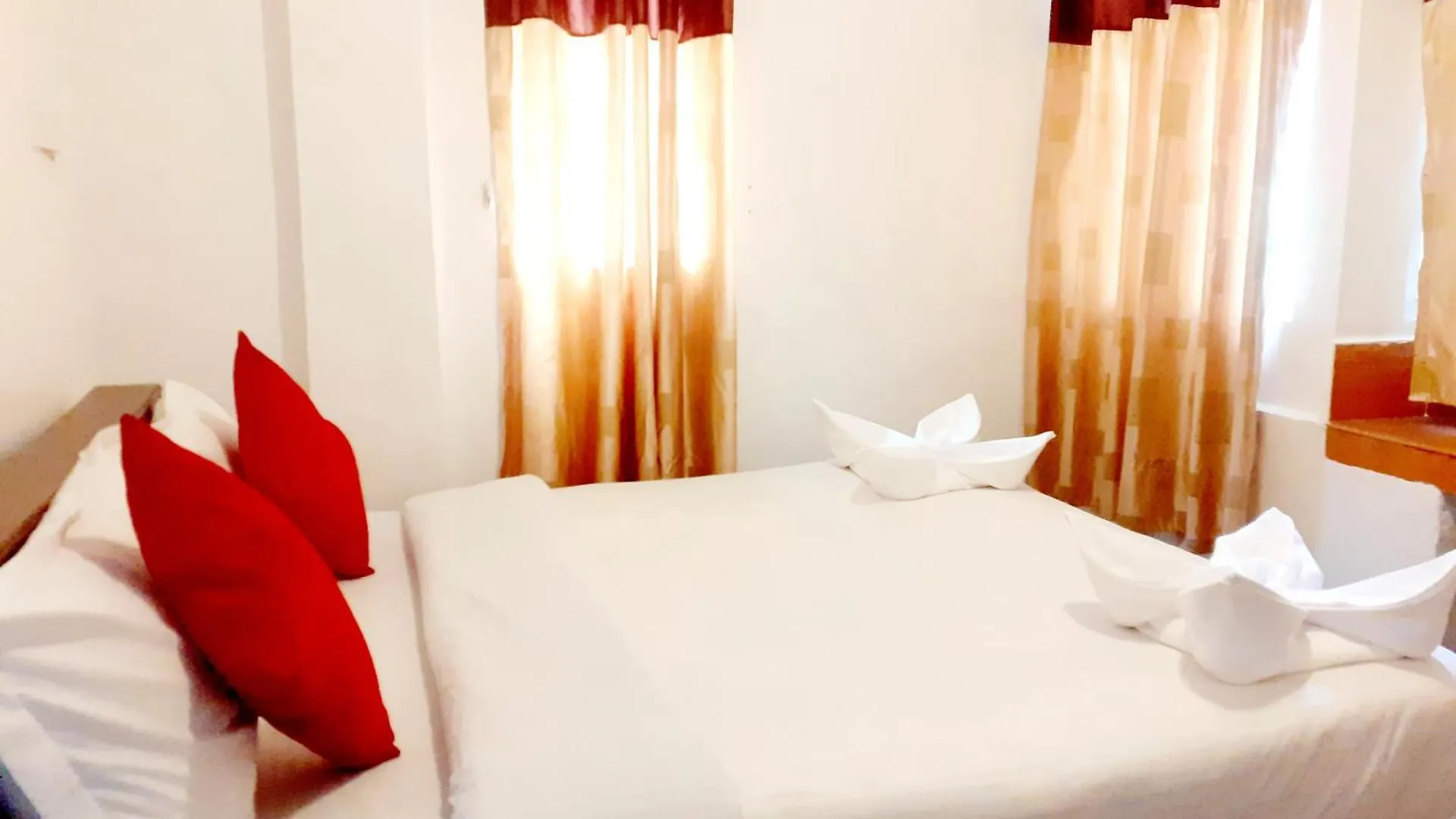 Guest house J J S Hotel Rooms & Villa Nuwaraeliya Nuwara Eliya